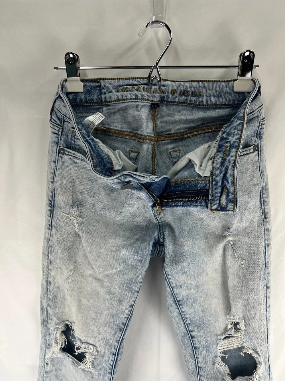 American Eagle - Men’s Jeans - Flex - 30x30 - Distressed - Light Blue